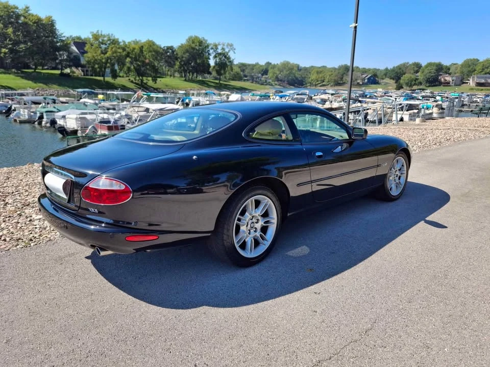 2001 Jaguar X100 XK8 - Image 3 of 9