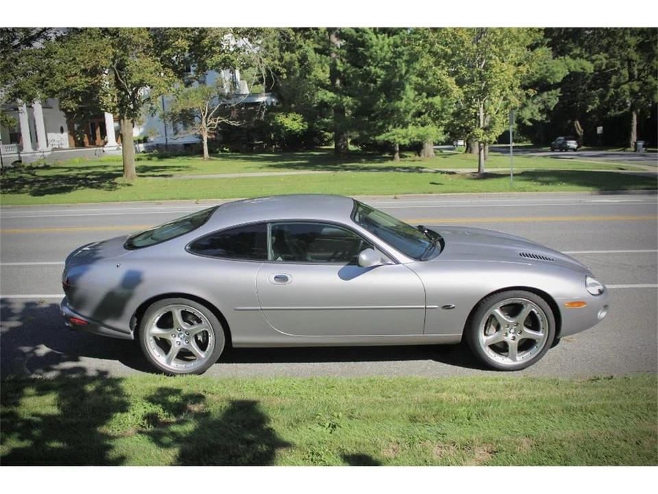 2001 Jaguar X100 XKR - Image 10 of 31