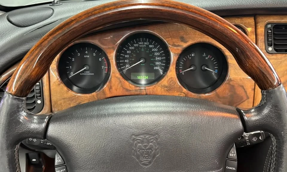 2001 Jaguar X100 XKR - Image 8 of 19