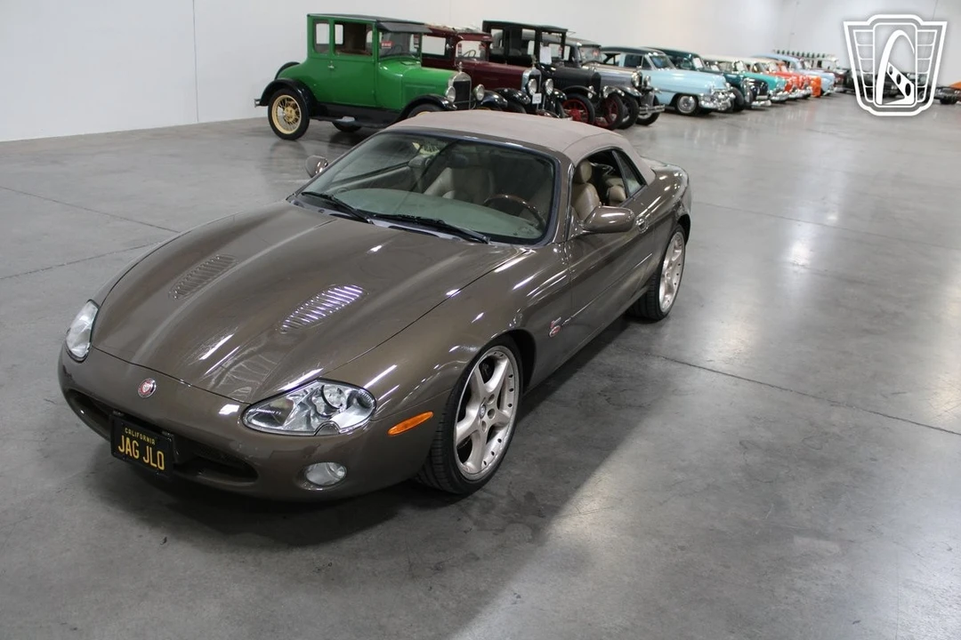 2001 Jaguar X100 XKR - Image 9 of 12