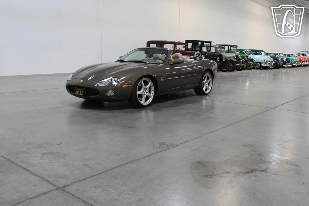 2001 Jaguar X100 XKR - Image 3 of 12