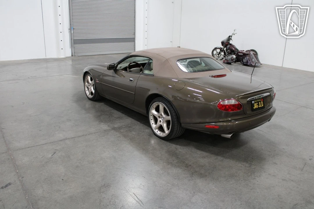 2001 Jaguar X100 XKR - Image 11 of 12