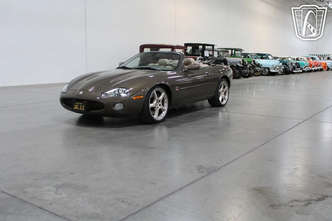 2001 Jaguar X100 XKR - Image 4 of 12