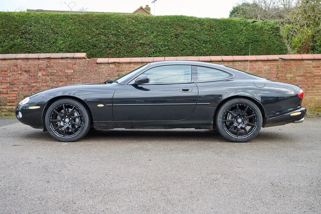 2001 Jaguar X100 XKR - Image 12 of 30