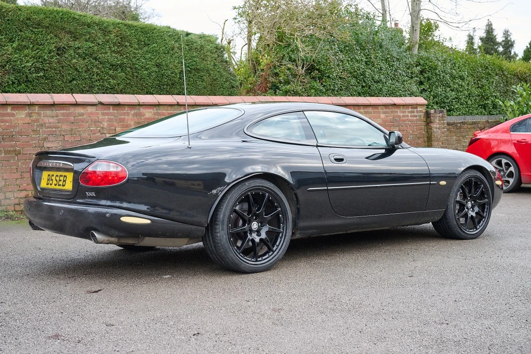 2001 Jaguar X100 XKR - Image 5 of 30