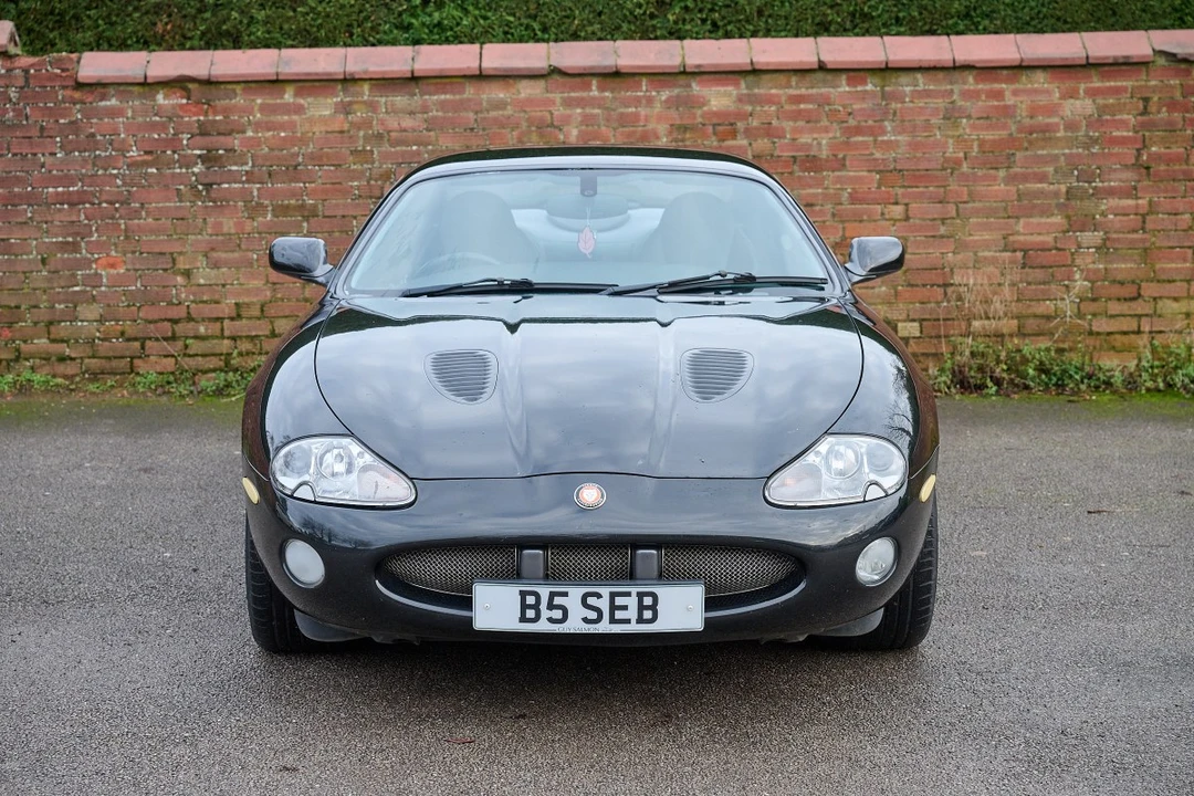 2001 Jaguar X100 XKR - Image 2 of 30