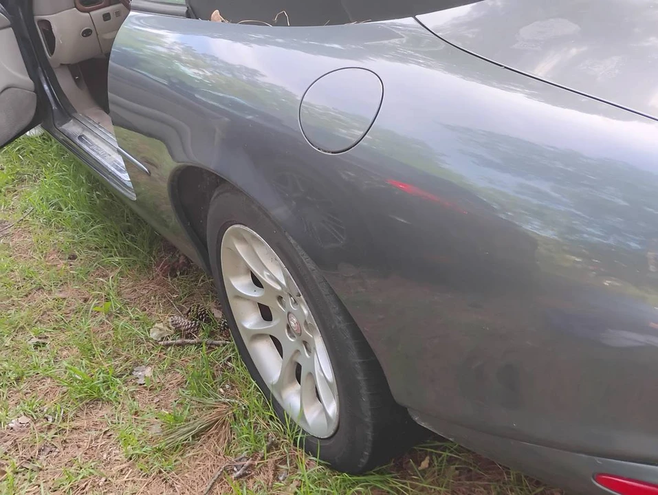2001 Jaguar X100 XKR - Image 9 of 9