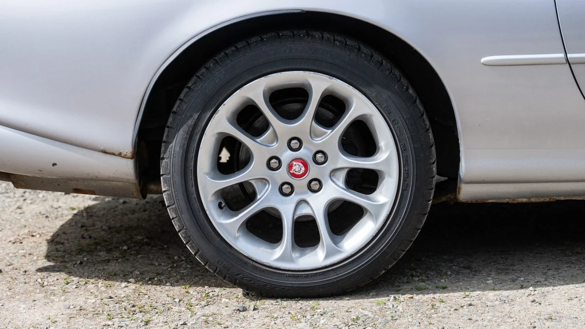 2001 Jaguar X100 XKR - Image 8 of 30