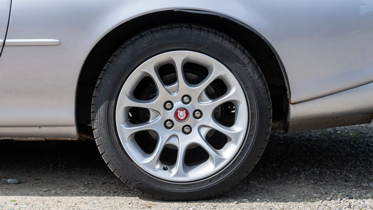 2001 Jaguar X100 XKR - Image 27 of 30