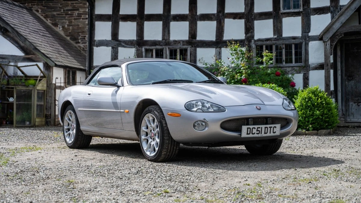 2001 Jaguar X100 XKR - Image 19 of 30