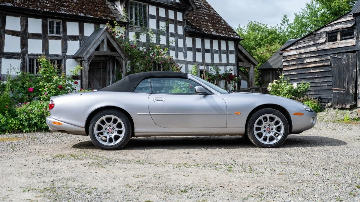 2001 Jaguar X100 XKR - Image 20 of 30