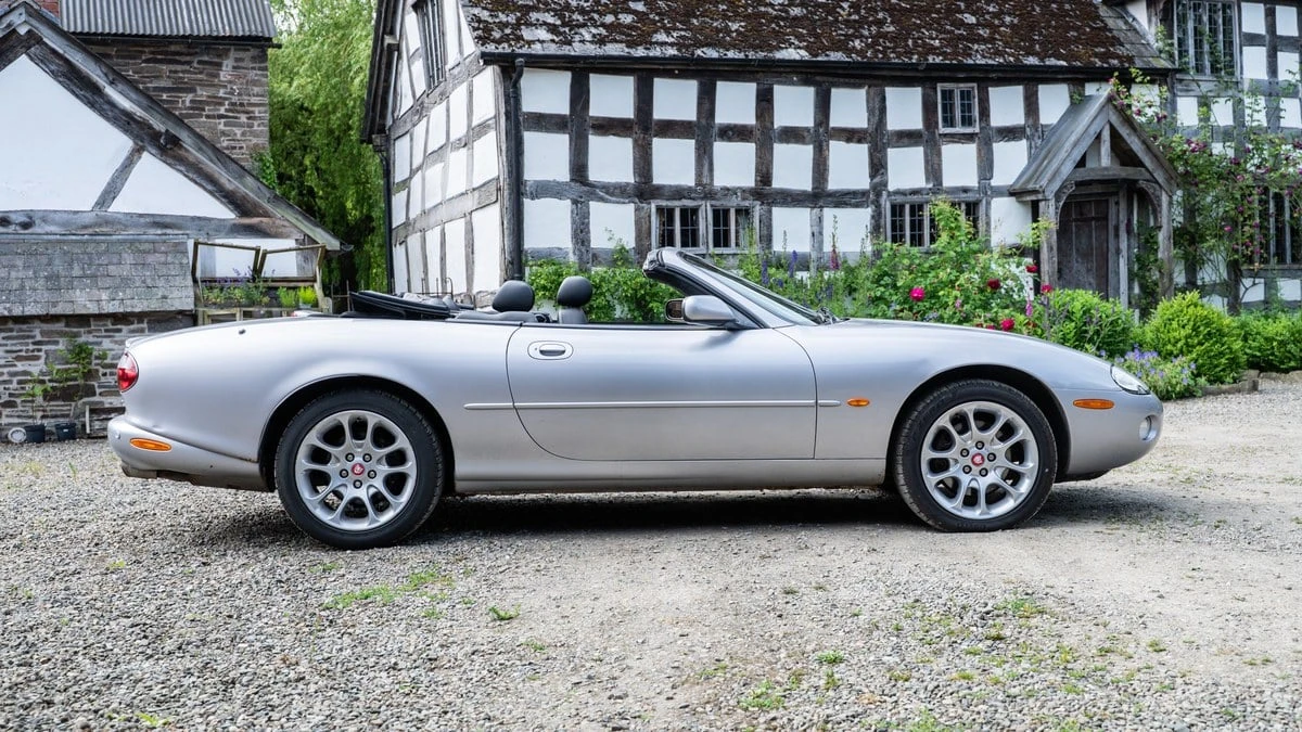 2001 Jaguar X100 XKR - Image 18 of 30