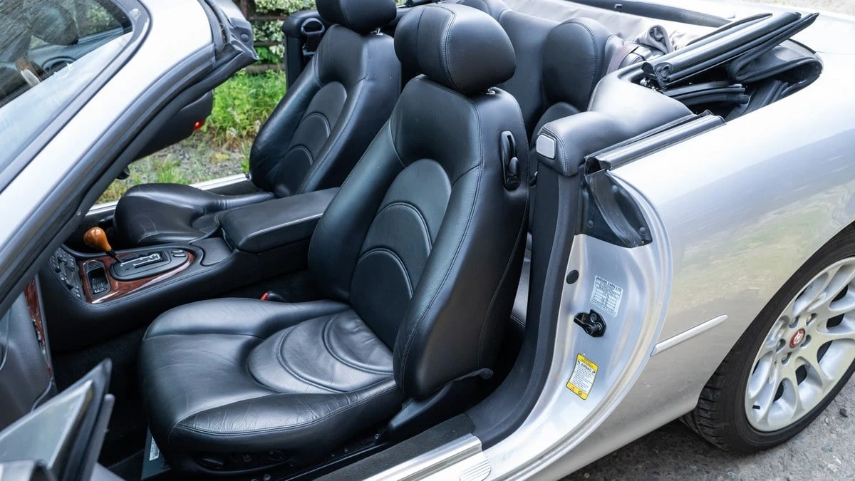2001 Jaguar X100 XKR - Image 11 of 30