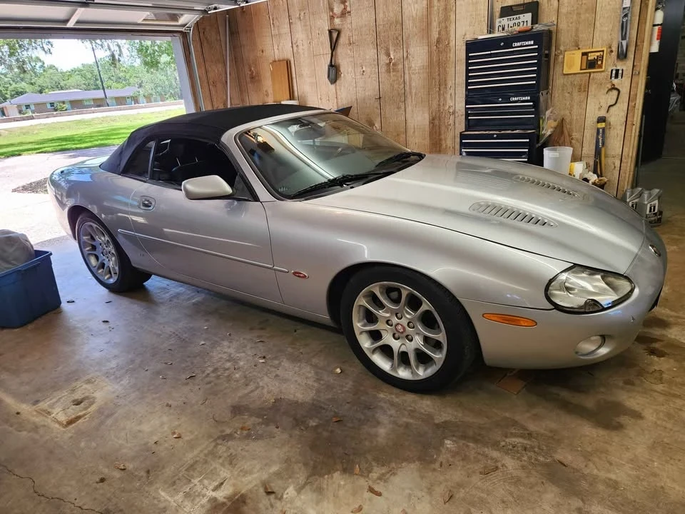 2001 Jaguar X100 XKR - Image 2 of 8