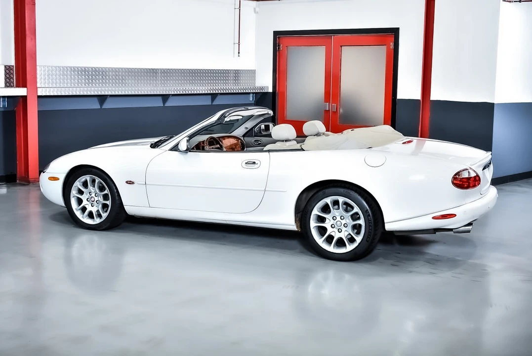 2001 Jaguar X100 XKR - Image 25 of 30