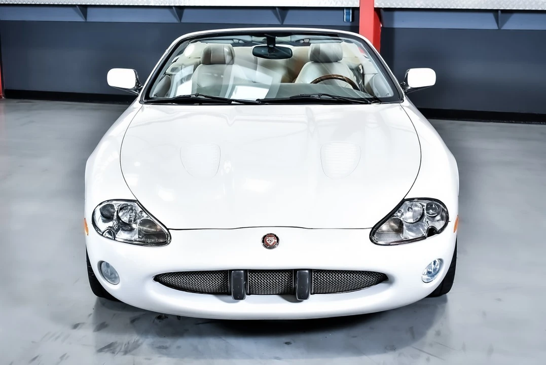2001 Jaguar X100 XKR - Image 2 of 30