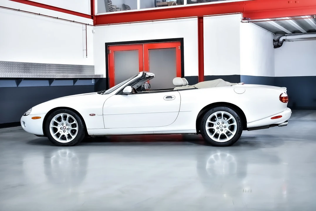 2001 Jaguar X100 XKR - Image 28 of 30