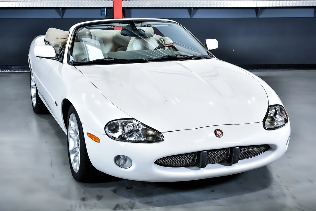 2001 Jaguar X100 XKR - Image 6 of 30