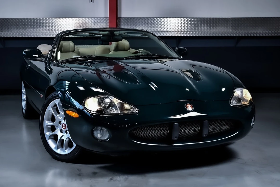 2001 Jaguar X100 XKR - Image 8 of 30