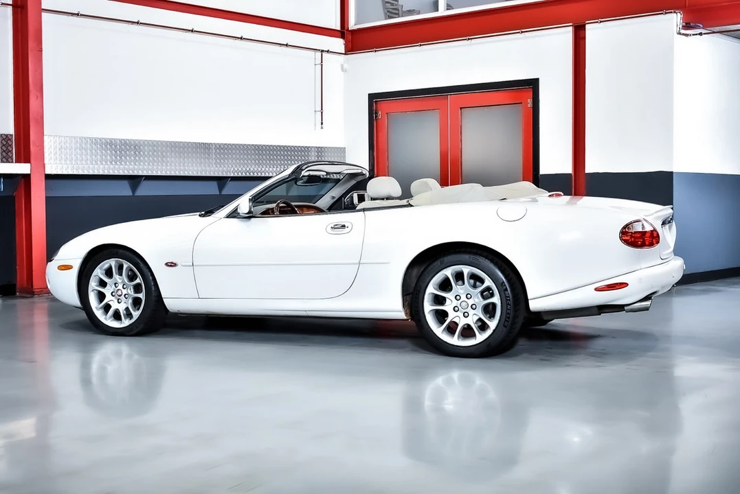 2001 Jaguar X100 XKR - Image 26 of 30