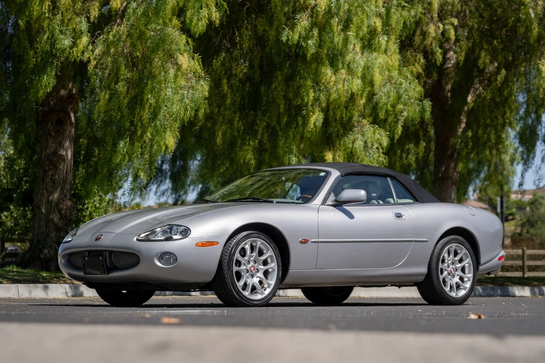 2001 Jaguar X100 XKR - Image 13 of 31