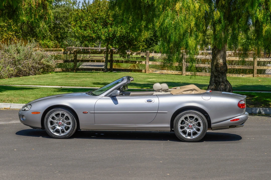 2001 Jaguar X100 XKR - Image 12 of 31