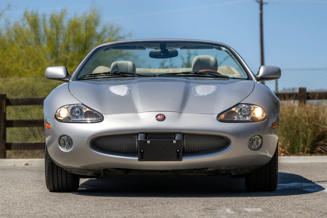 2001 Jaguar X100 XKR - Image 2 of 31