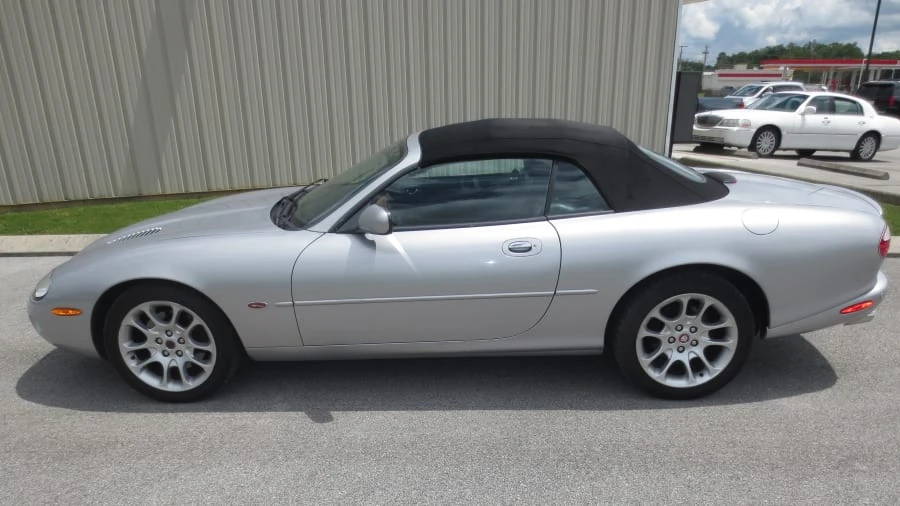 2001 Jaguar X100 XKR - Image 2 of 5