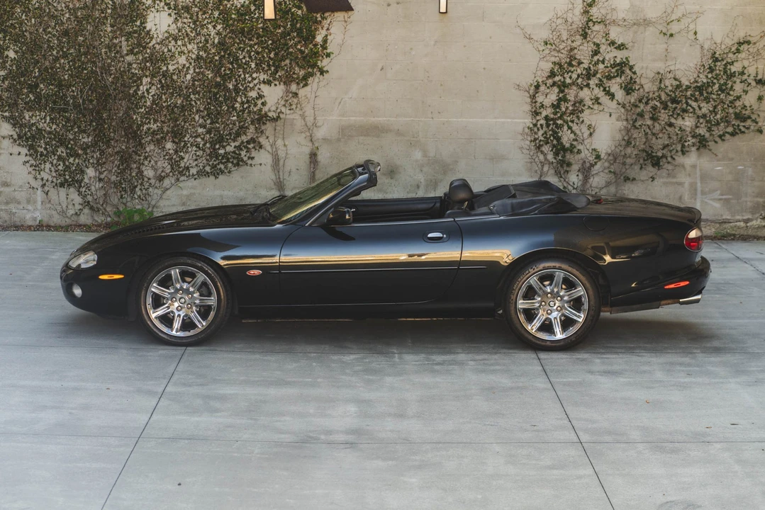 2001 Jaguar X100 XKR - Image 6 of 31