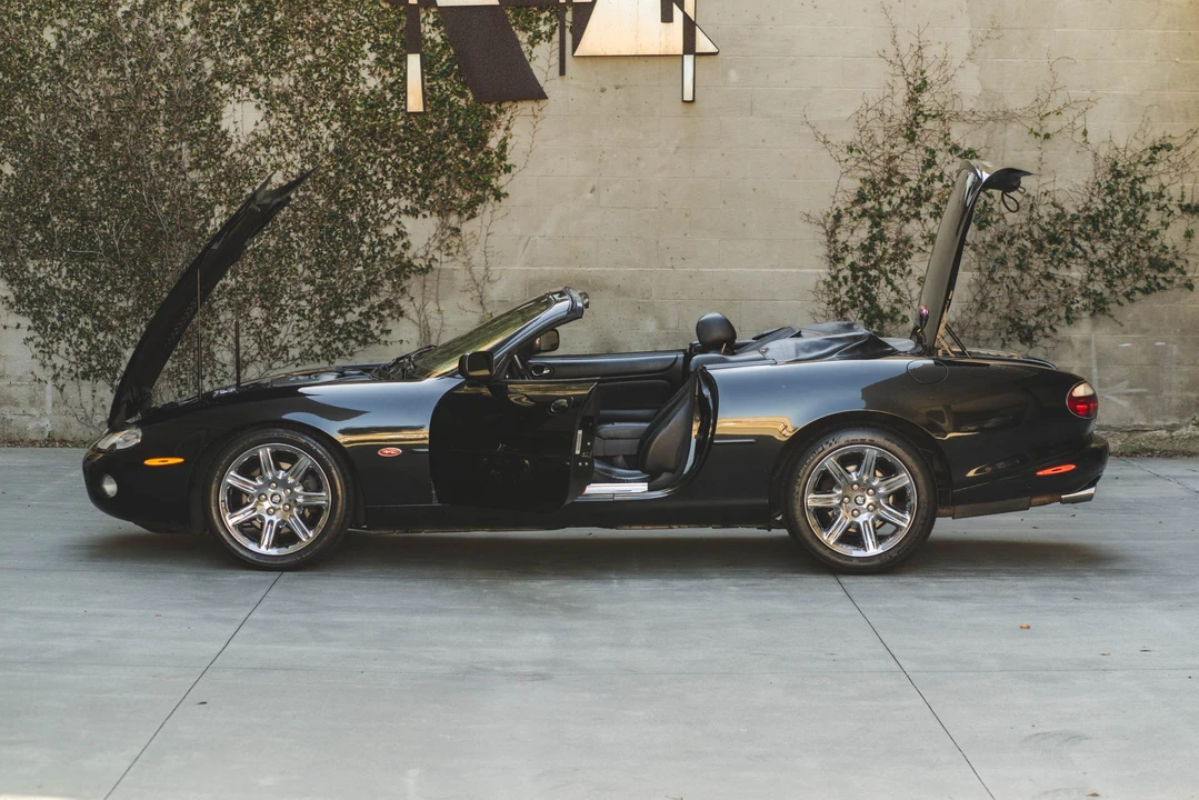 2001 Jaguar X100 XKR - Image 8 of 31