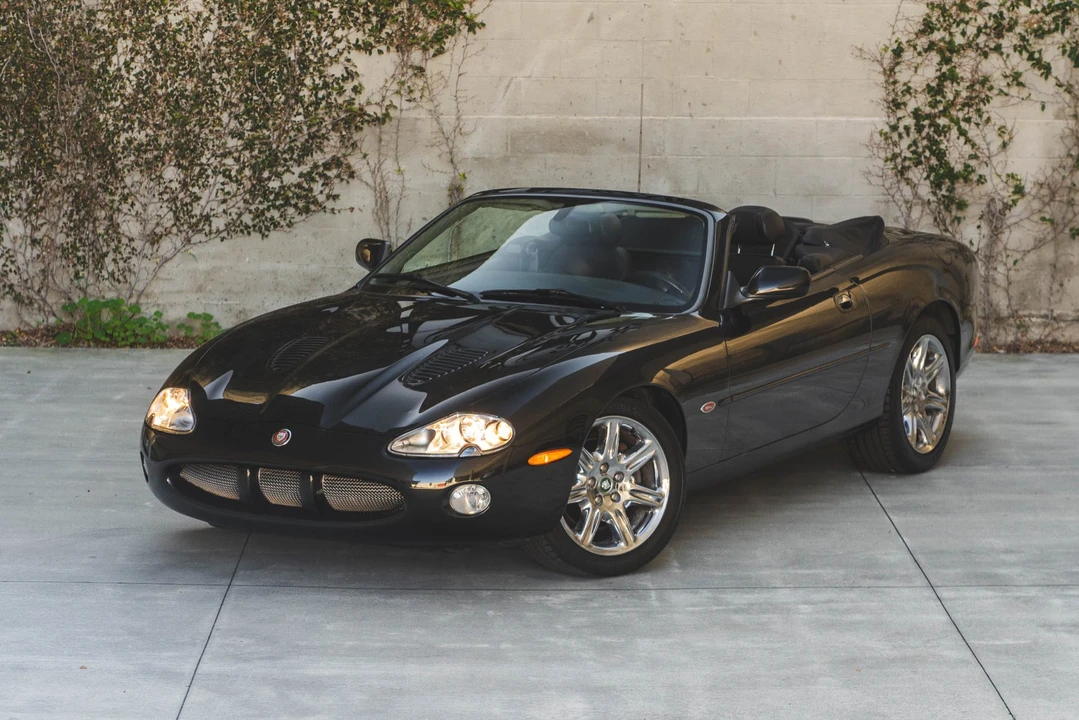 2001 Jaguar X100 XKR - Image 3 of 31