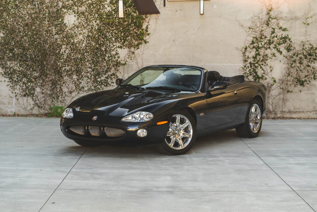 2001 Jaguar X100 XKR - Image 4 of 31