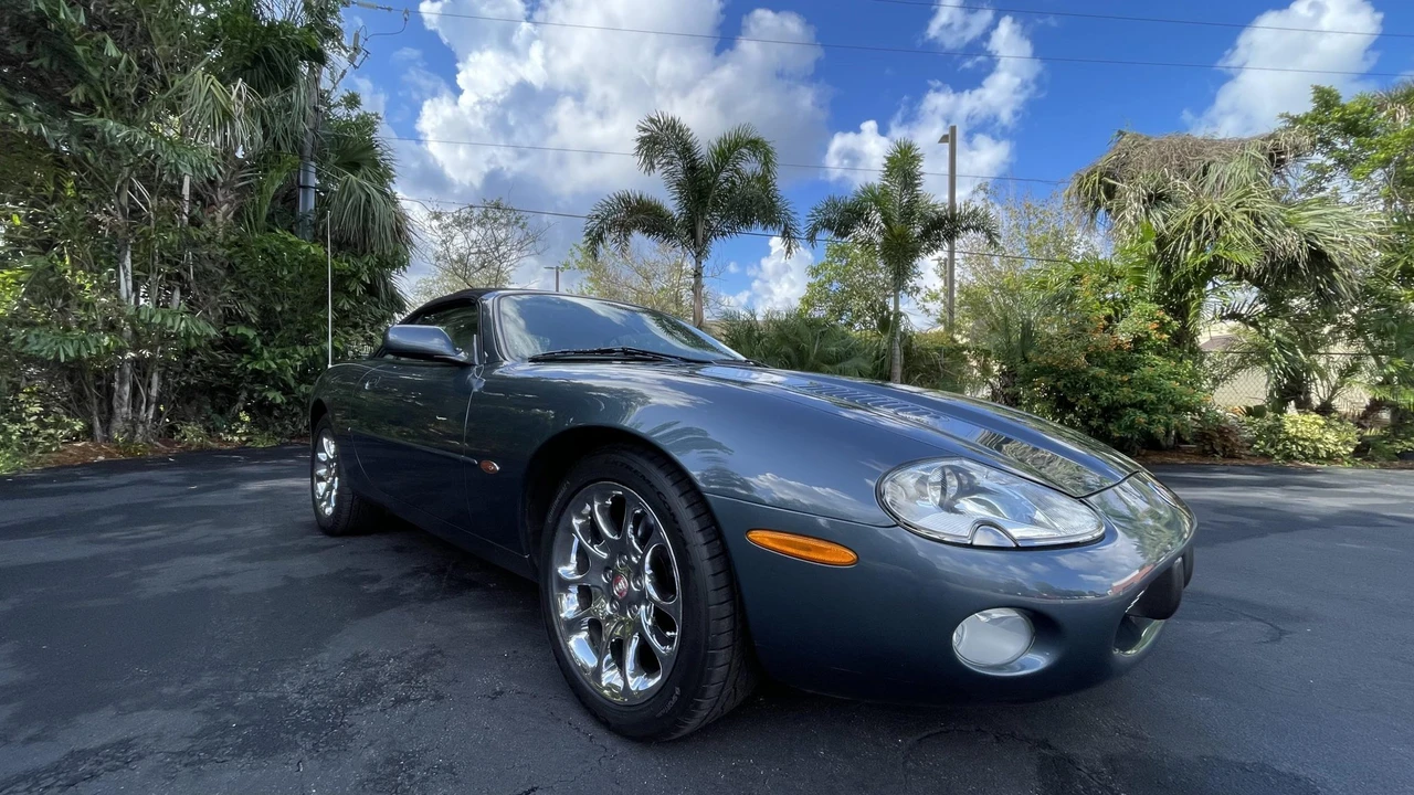 2001 Jaguar X100 XKR - Image 27 of 31
