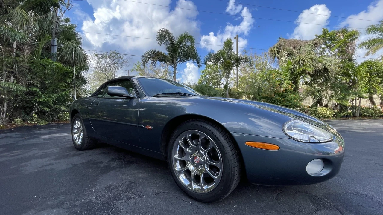 2001 Jaguar X100 XKR - Image 28 of 31