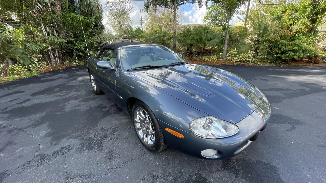 2001 Jaguar X100 XKR - Image 29 of 31