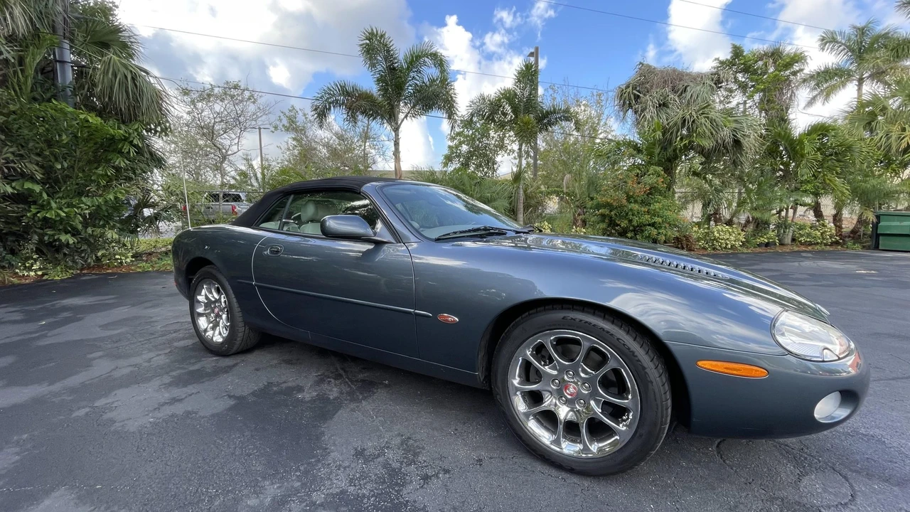 2001 Jaguar X100 XKR - Image 26 of 31