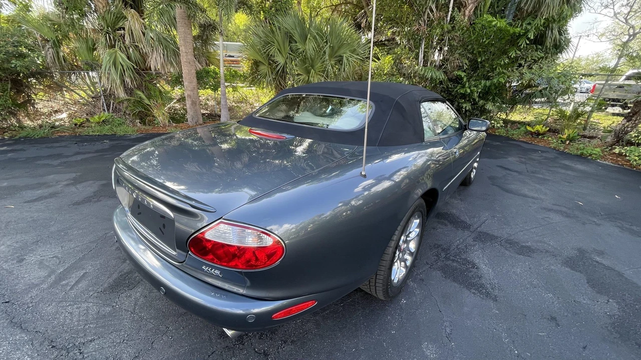 2001 Jaguar X100 XKR - Image 25 of 31