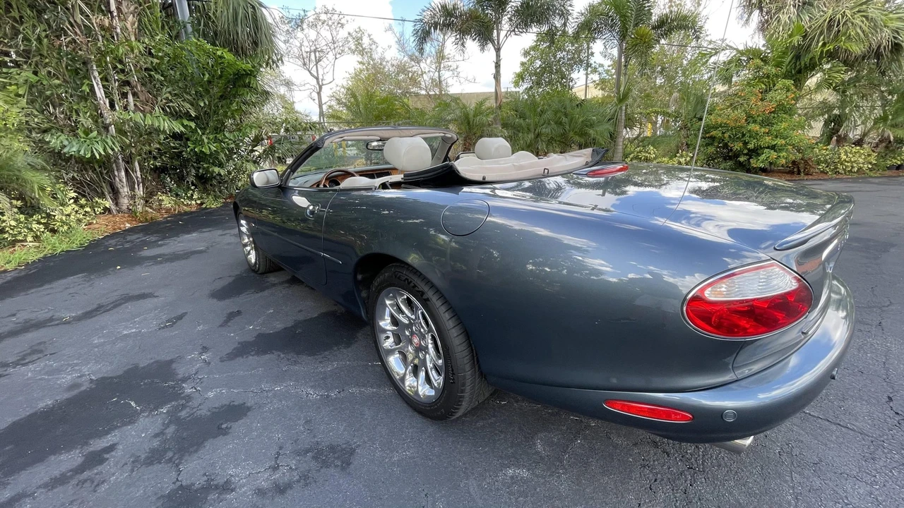 2001 Jaguar X100 XKR - Image 6 of 31