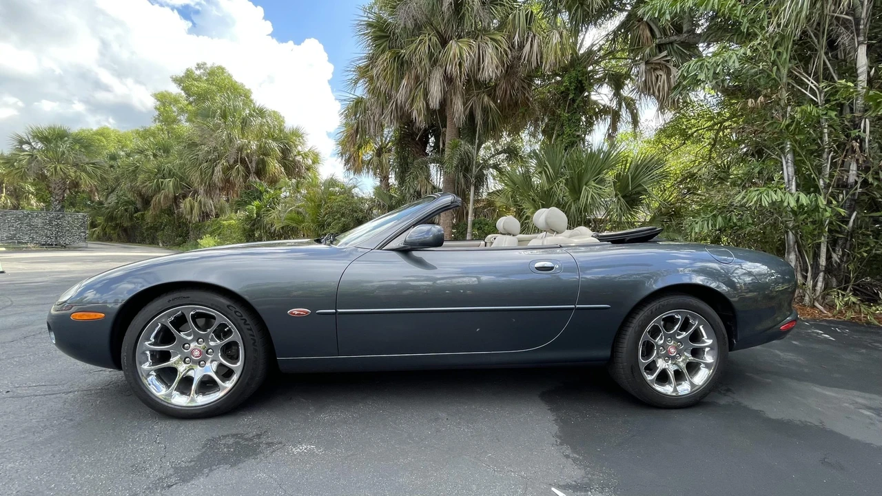 2001 Jaguar X100 XKR - Image 7 of 31