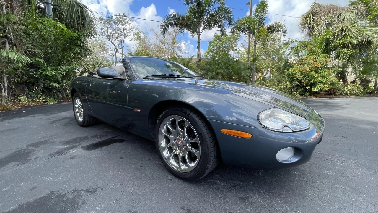 2001 Jaguar X100 XKR - Image 12 of 31