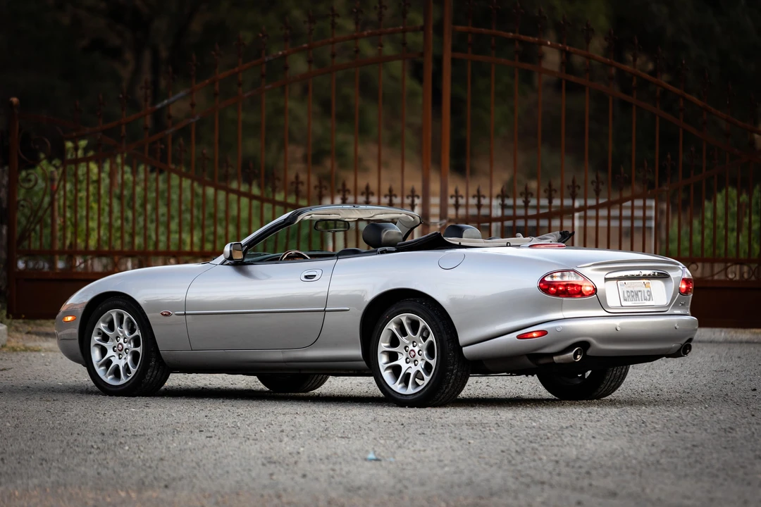 2001 Jaguar X100 XKR - Image 12 of 31