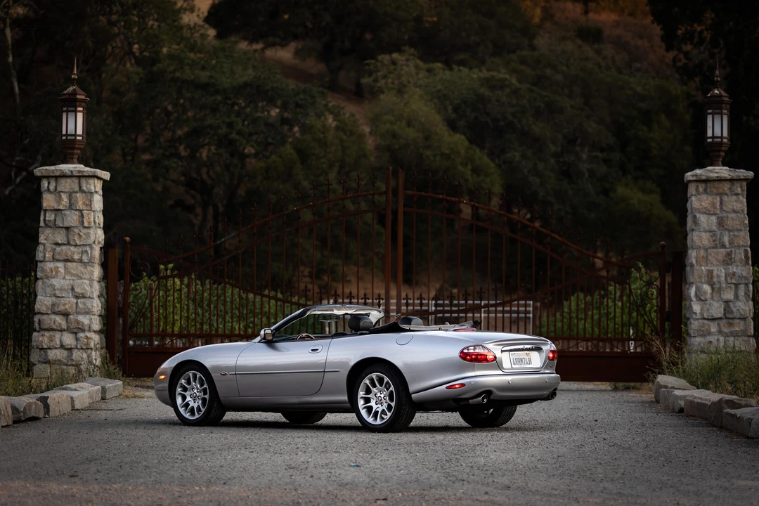 2001 Jaguar X100 XKR - Image 11 of 31