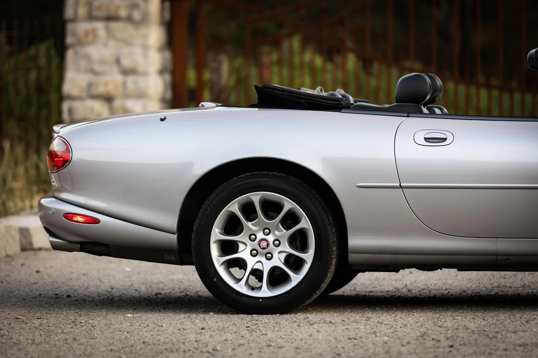 2001 Jaguar X100 XKR - Image 25 of 31