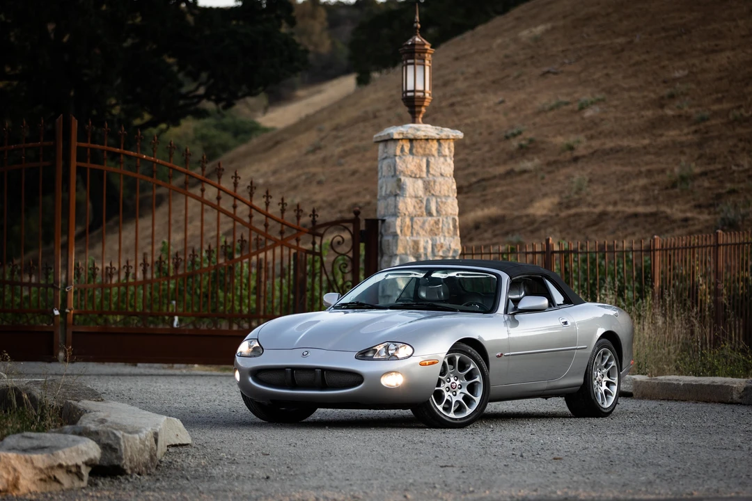 2001 Jaguar X100 XKR - Image 19 of 31