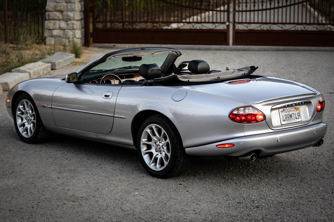 2001 Jaguar X100 XKR - Image 4 of 31