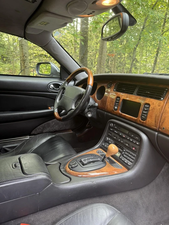 2001 Jaguar X100 XKR - Image 25 of 31