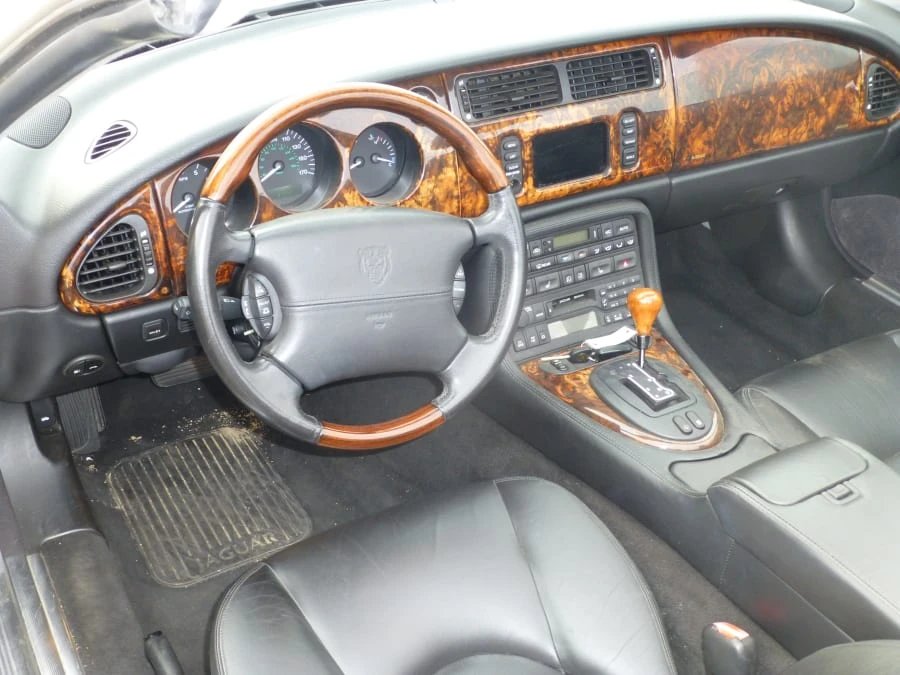 2001 Jaguar X100 XKR - Image 4 of 7