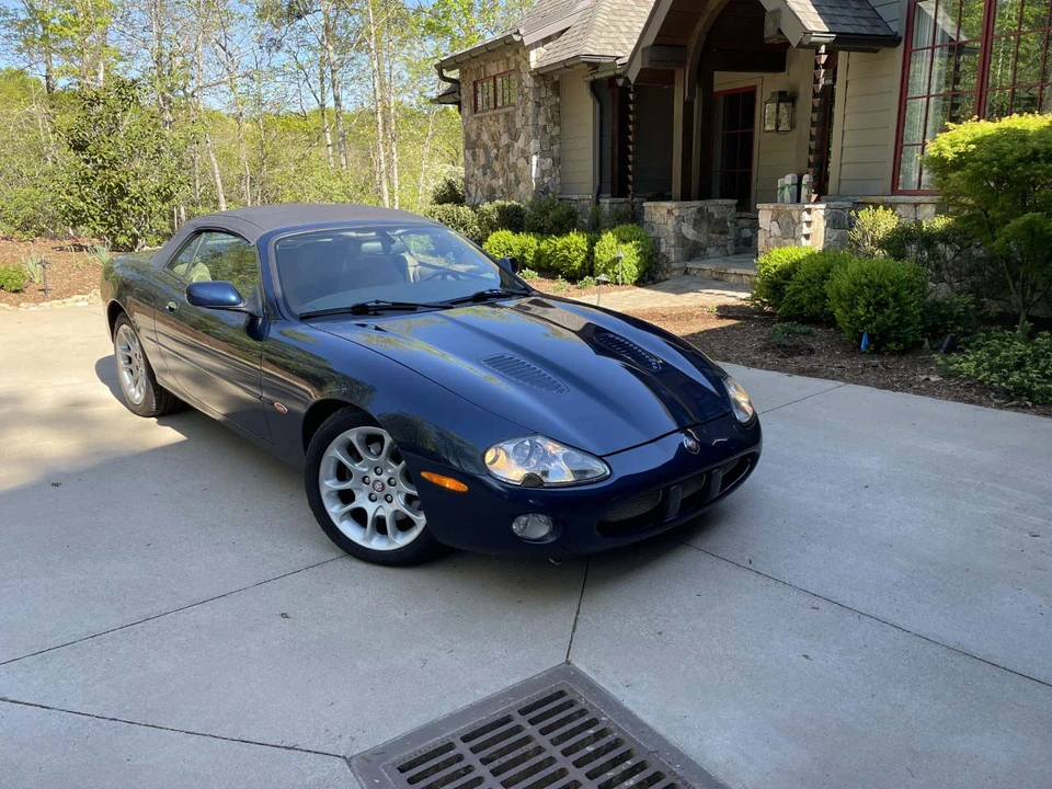 2001 Jaguar X100 XKR - Image 2 of 31