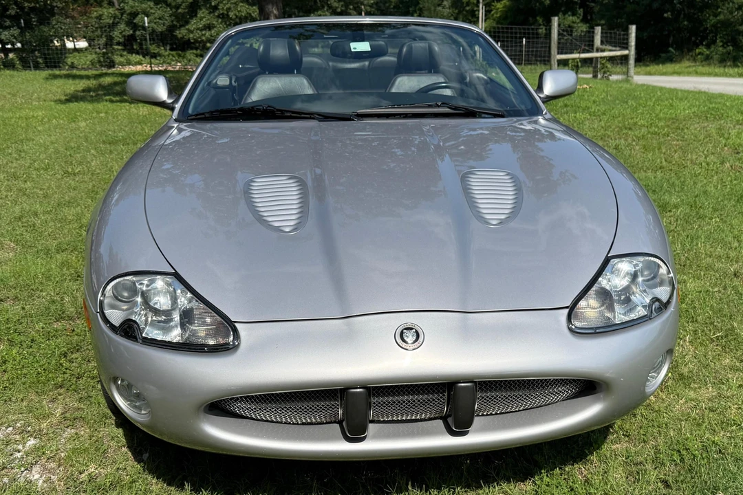 2001 Jaguar X100 XKR - Image 2 of 31