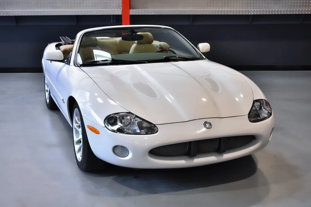 2001 Jaguar X100 XKR - Image 4 of 30